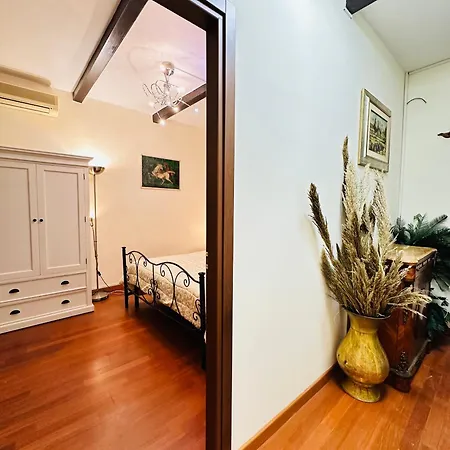 Via Veneto Lulus アパート